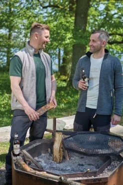 Hot KURRE VEST, 60% FILTAD ULL, 40% LYOCELL — Västar